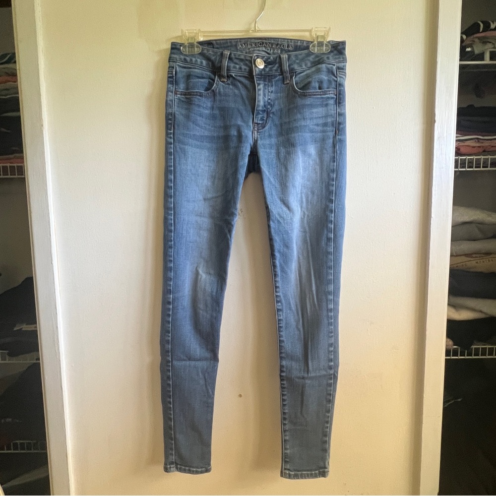 American Eagle Size 4 Super Stretch Jeggings Medium Wash